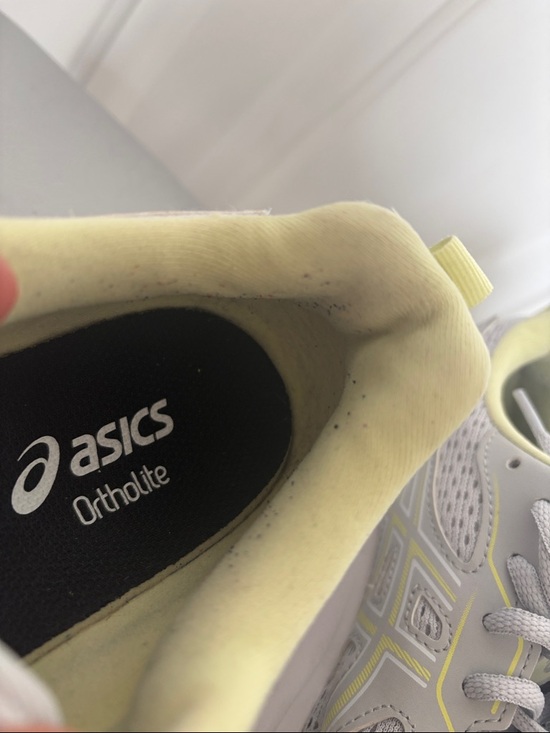 ASICS Light Gray Running Sneakers with Pale Yellow Accents - Picture 2 of 4
